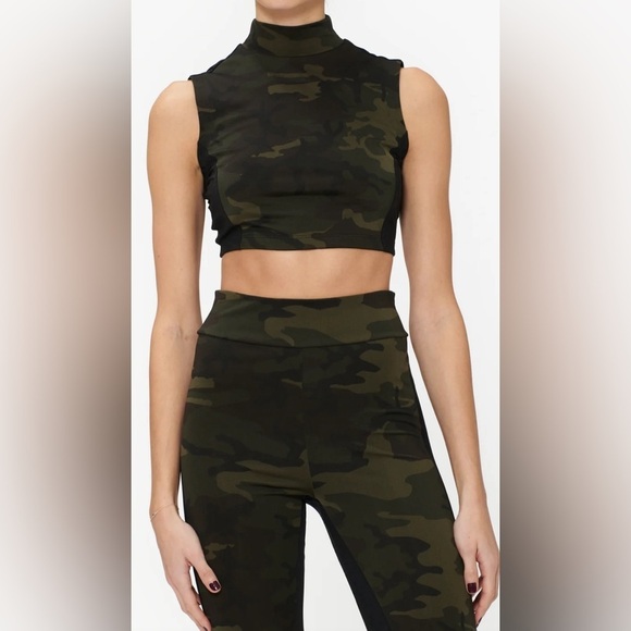 NEW MONSECamo Sports Bra Top Sz XS